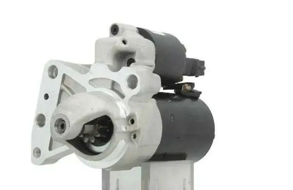 Peugeot 208 Starter motor CS1417
