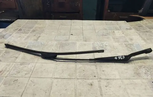 Mercedes-Benz ML W163 Windshield/front glass wiper blade 4416