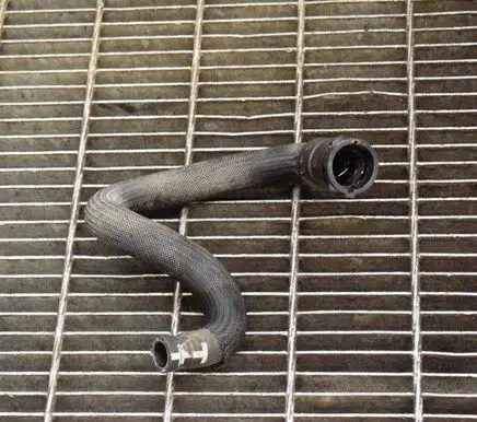 Volvo V60 Engine coolant pipe/hose 8G918B159CB