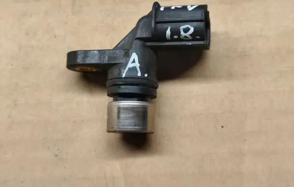 Honda FR-V Camshaft position sensor 