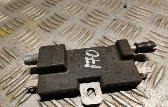 Mercedes-Benz SLK R170 Aerial antenna amplifier 1708200089