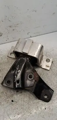 Dacia Sandero II Engine mount vacuum valve 