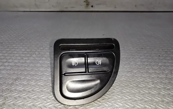 Chevrolet Rezzo Fog light switch 