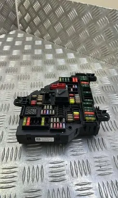 BMW 5 F10 F11 Fuse module 9264923