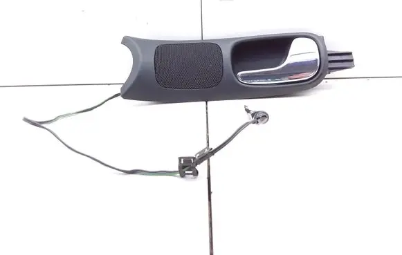 Audi A4 S4 B5 8D Front door interior handle 8D0837020
