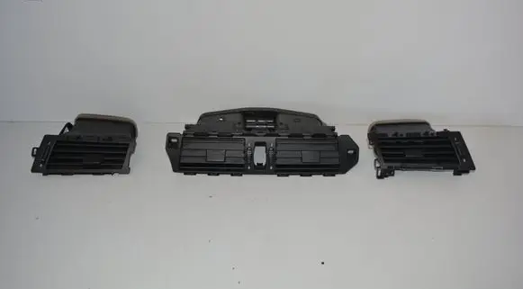 BMW 5 E60 E61 Dash center air vent grill 6910732 6910734