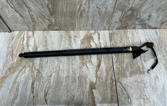 Volvo C40 Tailgate strut 31690925