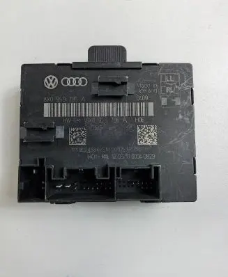 Audi Q3 8U Door control unit/module 8X0959795A