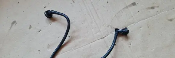 Audi Q7 4M Engine coolant pipe/hose 4M0121081AQ