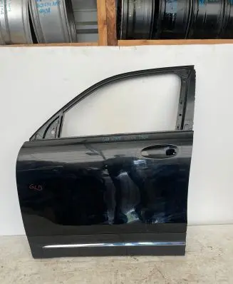 Mercedes-Benz GLB x247 Front door