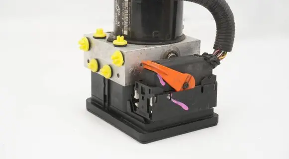 Toyota Yaris ABS Pump 445400D040 895410D050