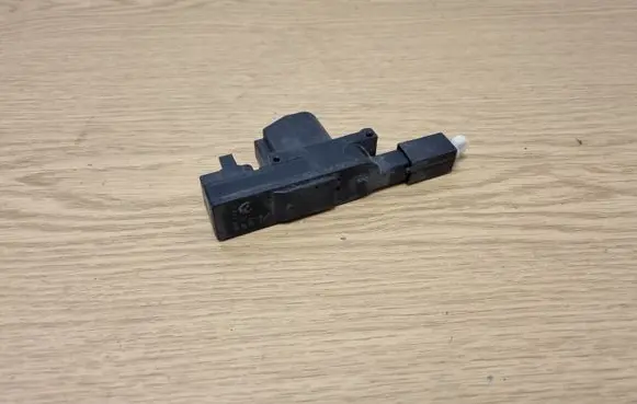 BMW 5 E34 Tailgate boot lock/latch motor 1378396