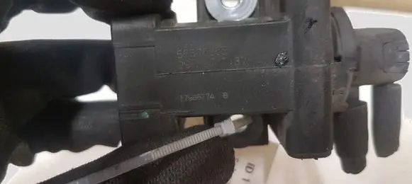 Opel Insignia A Turbo solenoid valve 55576356