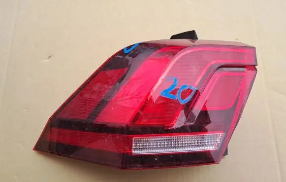 Volkswagen Tiguan Rear/tail lights 2SD01251901 00686187