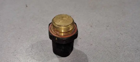 Volkswagen PASSAT B4 Coolant temperature sensor 1H0959481B