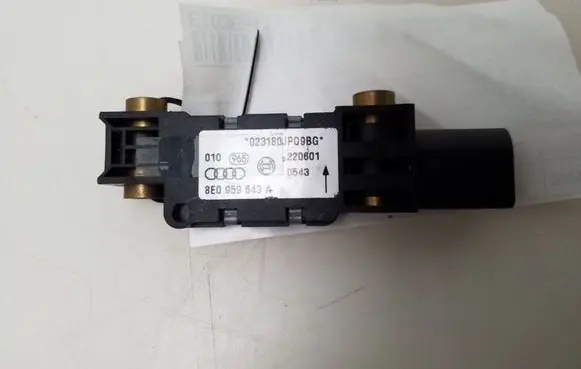 Audi A4 S4 B6 8E 8H Airbag deployment crash/impact sensor 8E0959643A