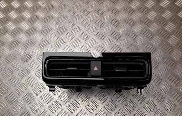 Toyota Yaris Cross Dash center air vent grill 556700D650