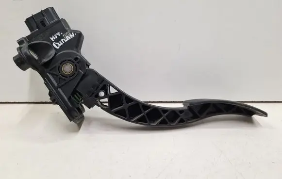 Mitsubishi Outlander Accelerator throttle pedal MN101544 06238B2B 44798036501