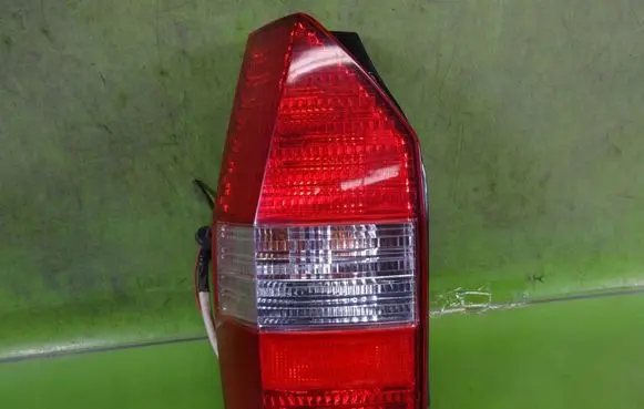 Mitsubishi Space Wagon Rear/tail lights