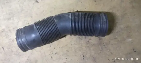 Skoda Roomster (5J) Air intake duct part 6Q0129684AB