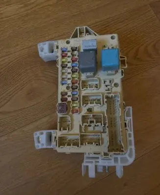 Toyota Corolla Verso AR10 Fuse box set 892210F010 07050912221201