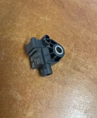 BMW 5 G30 G31 Airbag deployment crash/impact sensor 913350