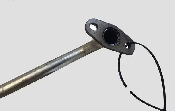 Nissan X-Trail T31 Turbo turbocharger oiling pipe/hose