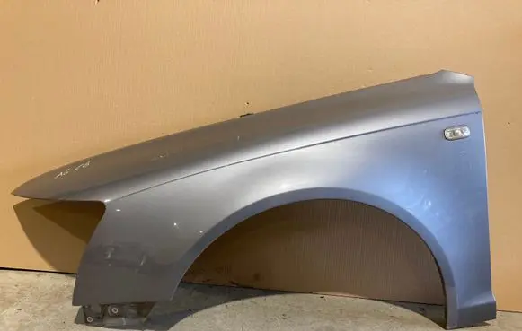 Audi A6 S6 C6 4F Fender