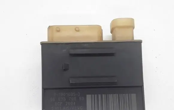 Peugeot 308 Glow plug pre-heat relay 018010953 9662570880