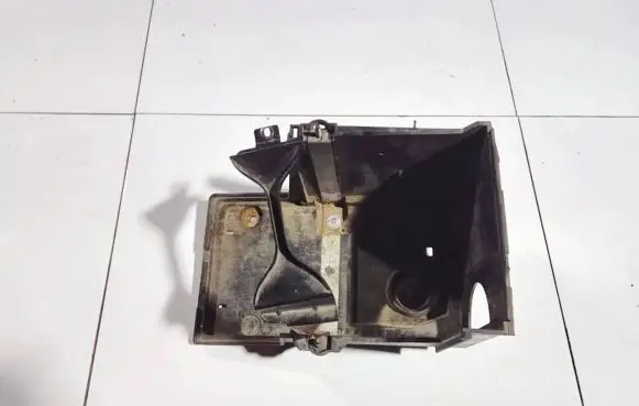 Volvo V50 Battery box tray 