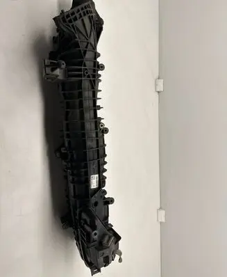 BMW 5 E60 E61 Intake manifold 7811909 1111070404
