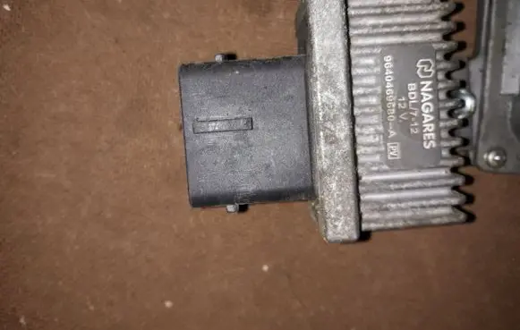 Nissan Murano Z51 Glow plug pre-heat relay 9640469680A