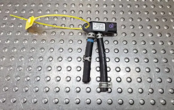 Nissan X-Trail T32 Exhaust gas pressure sensor 227702184R
