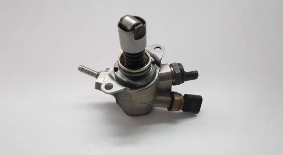 Audi A6 S6 C6 4F Fuel injection high pressure pump 06E906051E BDX