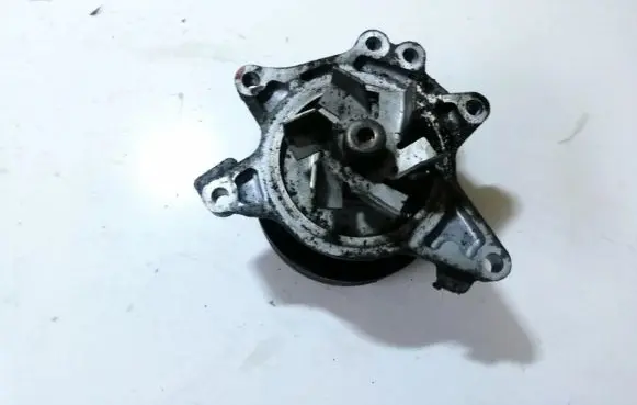 Toyota Corolla Verso AR10 Water pump