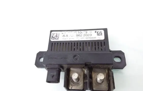 Mercedes-Benz E W212 Other control units/modules A0009822023