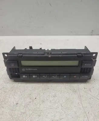 Volkswagen PASSAT B5 Climate control unit