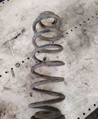 Volkswagen Touran I Rear coil spring
