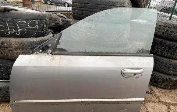 Subaru Outback Front door