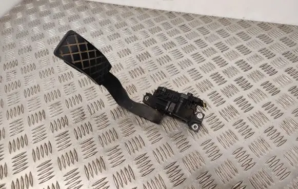 Audi A8 S8 D3 4E Accelerator throttle pedal 4E1723523E
