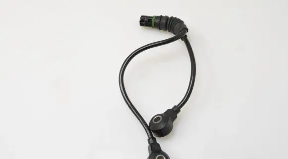 BMW 3 E90 E91 Detonation knock sensor 7568422