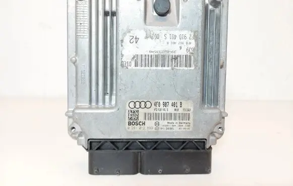 Audi A6 S6 C6 4F Engine control unit/module 4F0907401B
