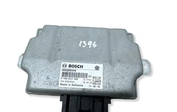 Maserati Levante Voltage converter/converter module 56029583AB 0199DC2300