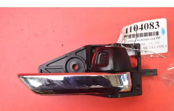 Suzuki Grand Vitara II Front door interior handle
