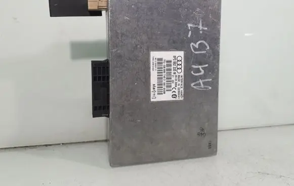 Audi A4 S4 B7 8E 8H Bluetooth control unit module 8P0862335M