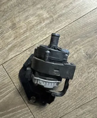 Renault Arkana Electric auxiliary coolant/water pump 210117802R