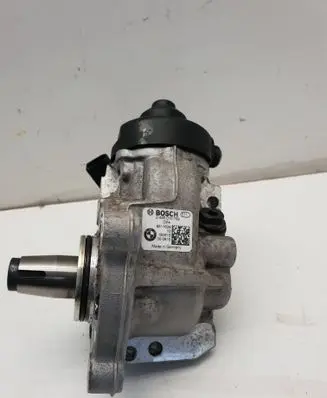BMW 2 F22 F23 Fuel injection high pressure pump 0445010768 180615 8511626