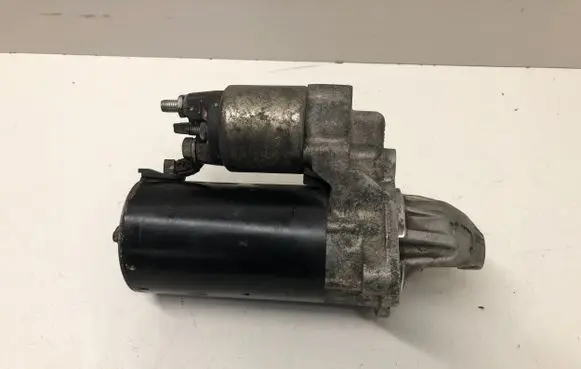 BMW 5 E60 E61 Starter motor 7794952