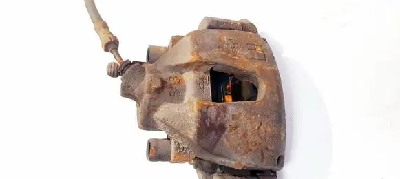 Ford Grand C-MAX Front brake caliper 813