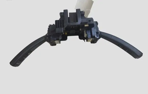Volvo V40 Wiper turn signal indicator stalk/switch 31327903 31327904 31264169